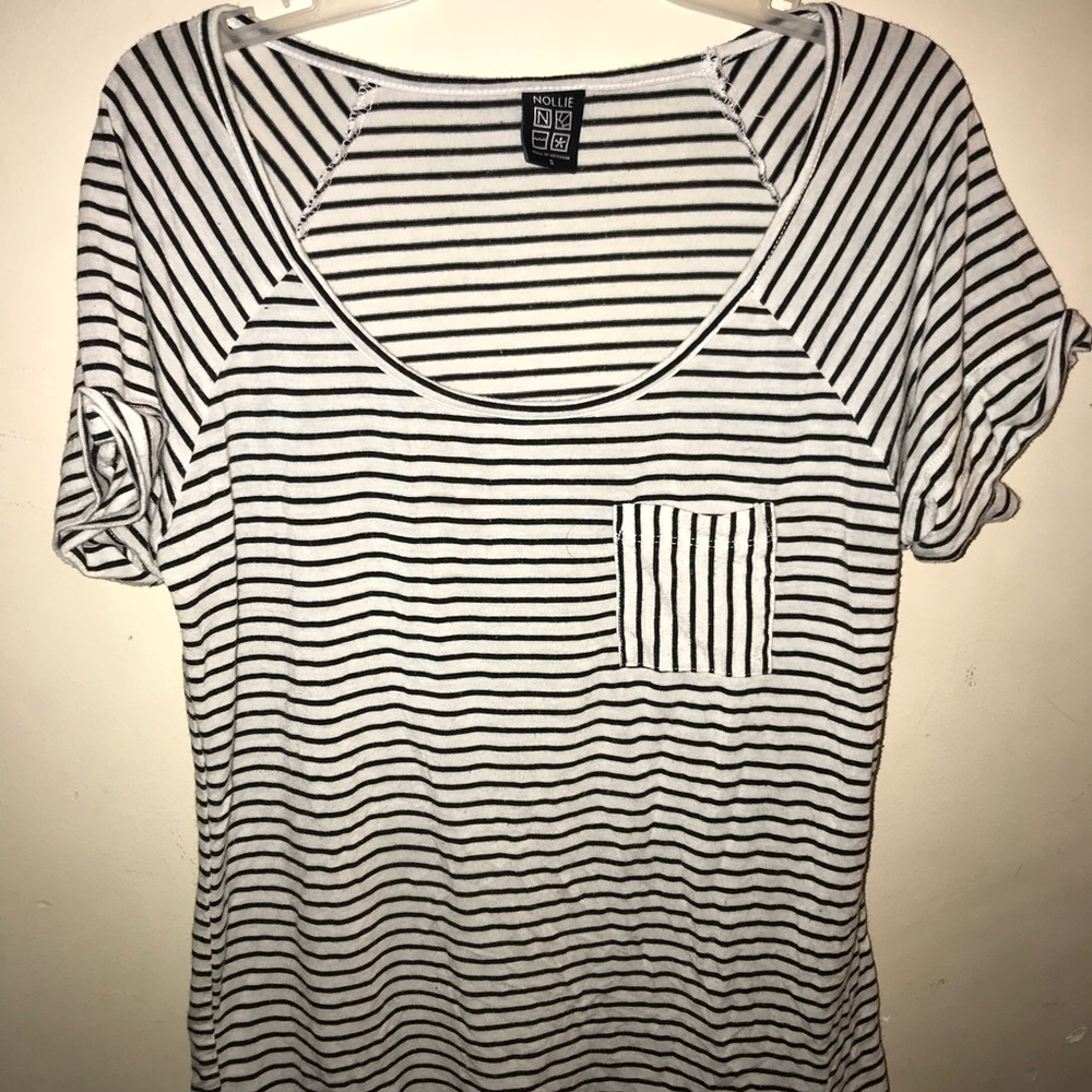 NOLLIE - stripped T-shirt! Super soft!!😋